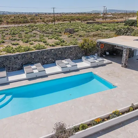 Golden Sunrise In Santorini 4* Kamári