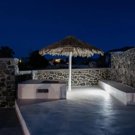 Golden Sunrise In Santorini Appart hôtel