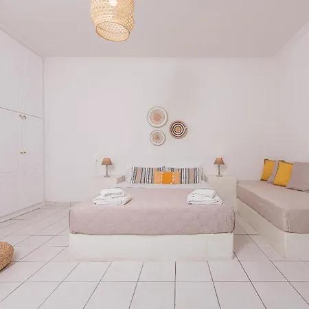 Golden Sunrise In Santorini 4*