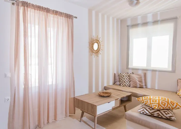 Golden Sunrise In Santorini Aparthotel Kamari (Santorini)