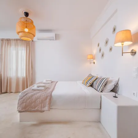 Aparthotel Golden Sunrise In Santorini