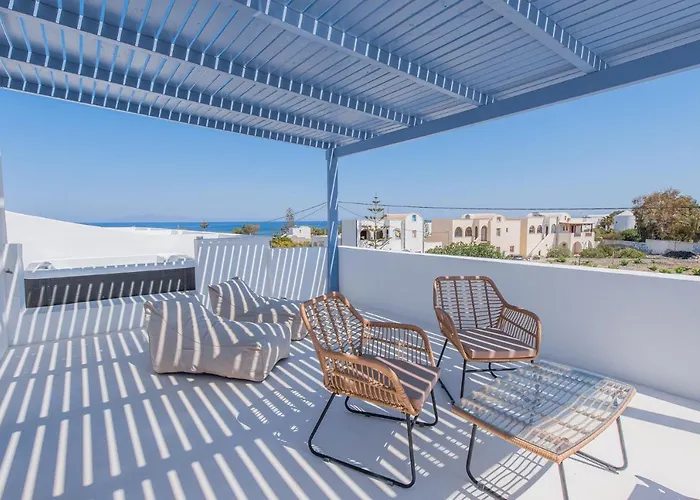 Apartahotel Golden Sunrise In Santorini Kamári