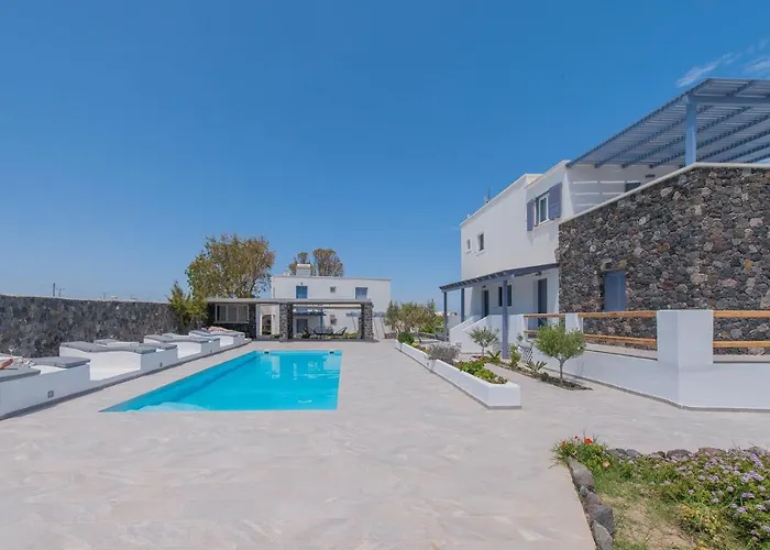 Golden Sunrise In Santorini 4*