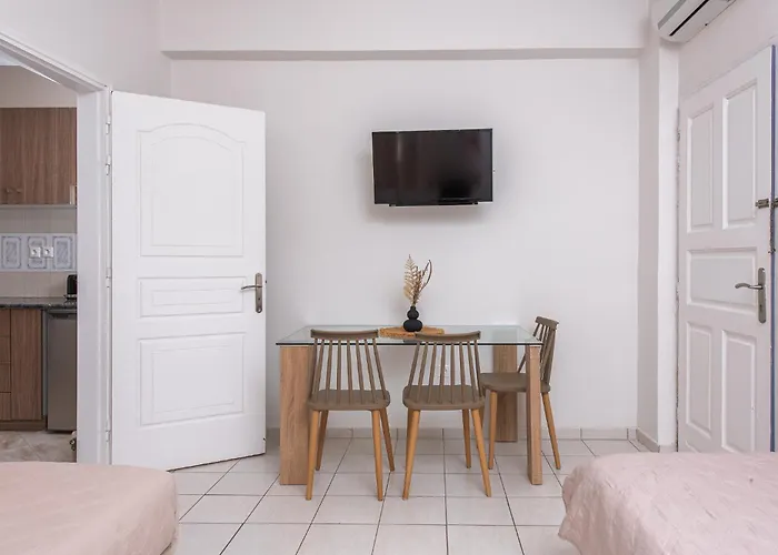 Apartahotel Golden Sunrise In Santorini Kamári